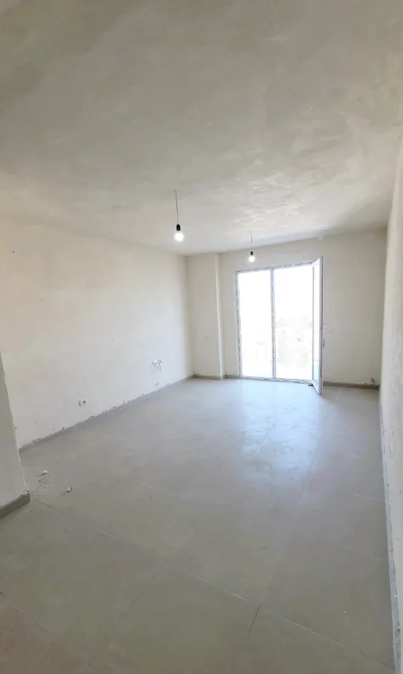 Kavaje, shitet apartament 2+1+Aneks+Ballkon Kati 4, 94 m² (Kavaje)