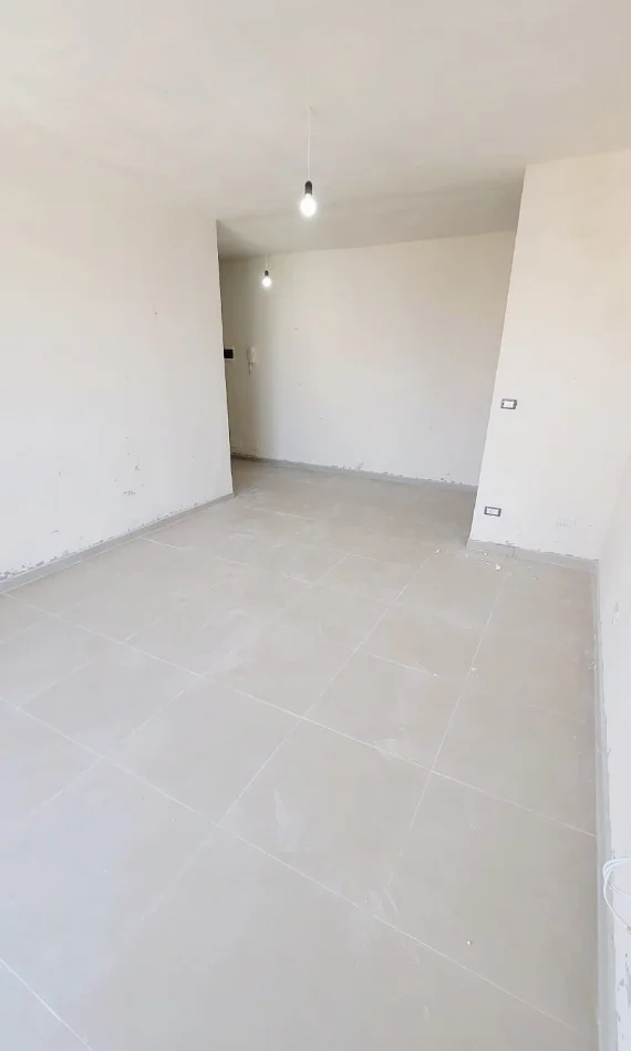 Kavaje, shitet apartament 2+1+Aneks+Ballkon Kati 4, 94 m² (Kavaje)