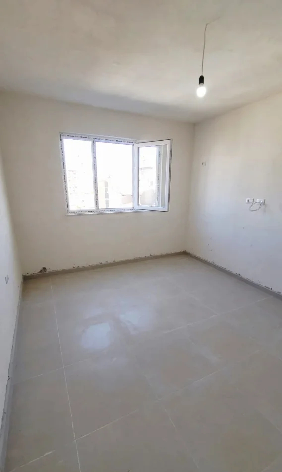 Kavaje, shitet apartament 2+1+Aneks+Ballkon Kati 4, 94 m² (Kavaje)