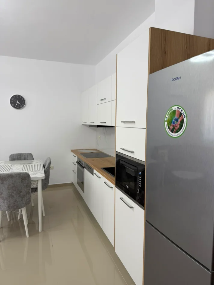 Tirane, jepet me qera apartament 1+1 Kati 5, 60 m² 440 € (Rruga Sokrat Miho)