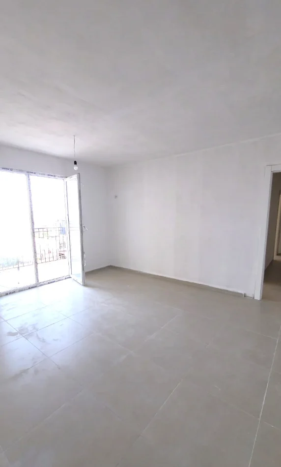 Kavaje, shitet apartament 3+1+Aneks+Ballkon Kati 5, 115 m² 92.000 € (Kavaje)