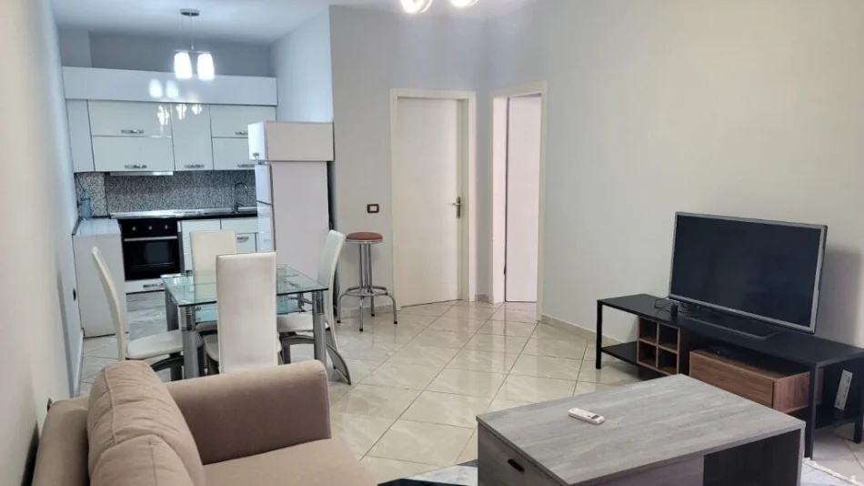 Tirane, jepet me qera apartament 1+1+Ballkon Kati 2, 70 m² 450 € (Astir)
