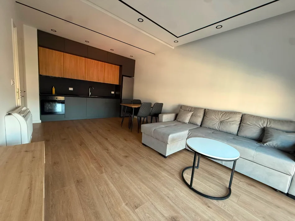 Tirane, jepet me qera 1+1 Kati 3, 68 m² 500 € (Astir,rezidenca Klensi)