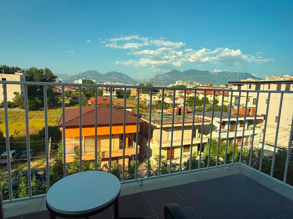 Tirane, jepet me qera 1+1 Kati 3, 68 m² 500 € (Astir,rezidenca Klensi)