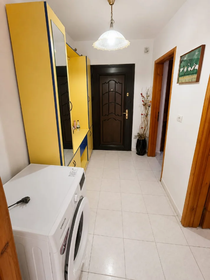 Durres, shitet apartament 1+1 Kati 4, 65 m² 85.000 € (Spitali)