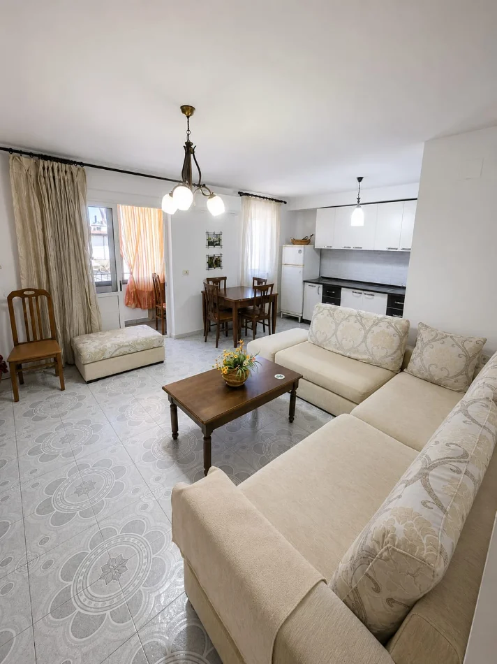 Durres, shitet apartament 1+1 Kati 4, 65 m² 85.000 € (Spitali)