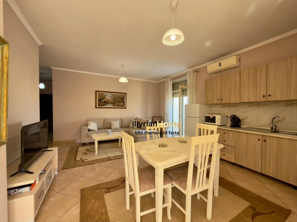 Tirane, jepet me qera apartament 1+1 Kati 6, 128 m² 600 € (Rruga Tefta Tashko)