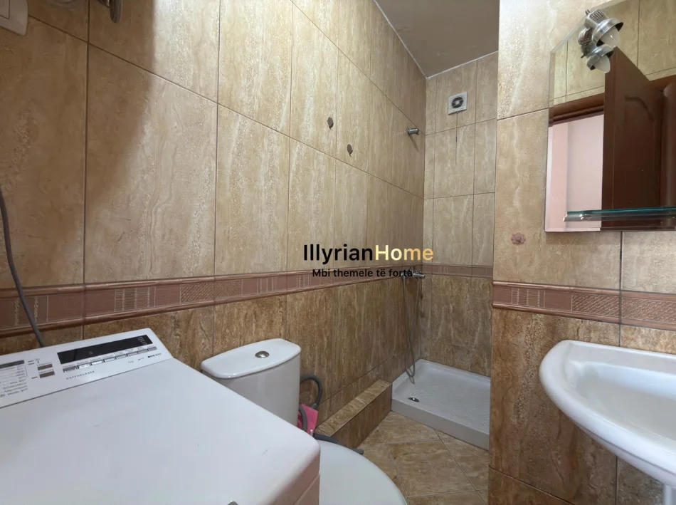 Tirane, jepet me qera apartament 1+1 Kati 6, 128 m² 600 € (Rruga Tefta Tashko)