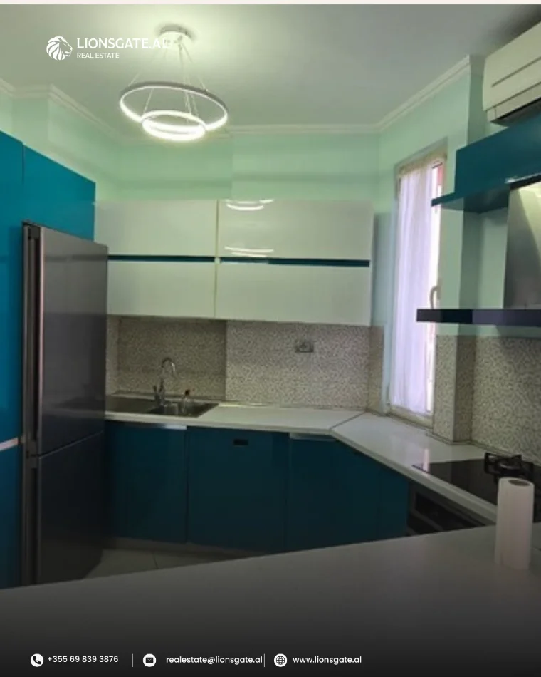 Tirane, jap me qera apartament 2+1+Aneks+Ballkon , 115 m² 750 € 