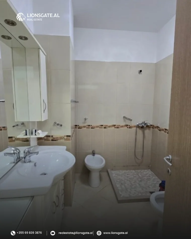 Tirane, jap me qera apartament 2+1+Aneks+Ballkon , 115 m² 750 € 