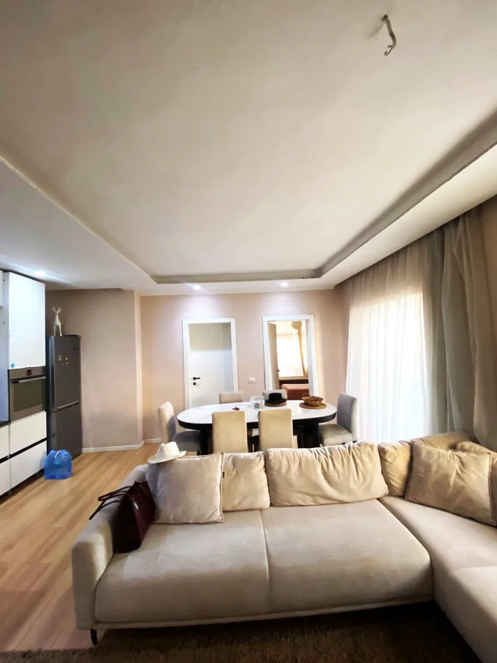 Jepet me Qera Super Apartament 2+1 Fillim te Don Bosko ---- 550 € (Don Bosko)