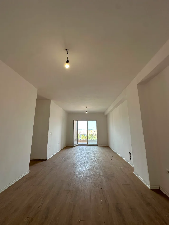 Tirane, shes apartament 2+1+Ballkon Kati 7, 131 m² (Dritan Hoxha)
