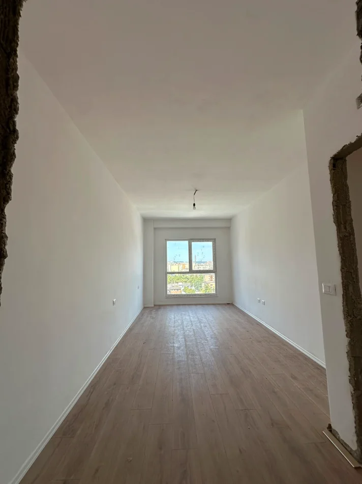 Tirane, shitet apartament 2+1+Ballkon Kati 7, 131 m² (Rr.Dritan Hoxha)