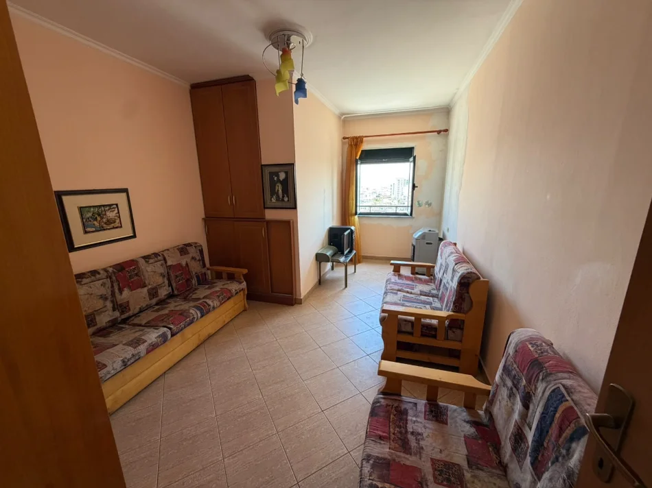 Durres, shitet apartament 3+1+Aneks+Ballkon Kati 10, 135 m² 160.000 € (Tregu i Vogel)