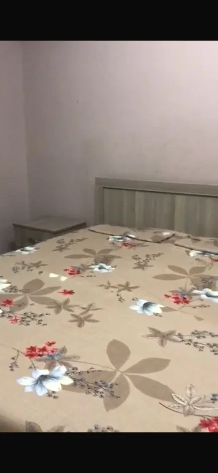 Tirane, jepet me qera apartament 2+1 Kati 4, 75 m² 650 € (Ferit Xhajko)