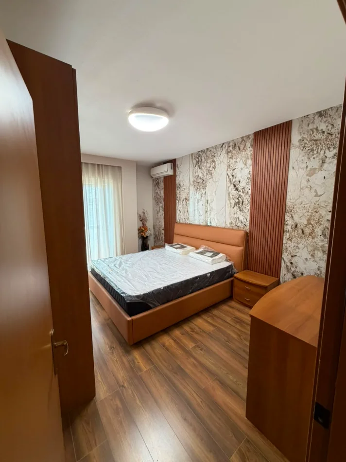 Tirane, shitet apartament 2+1+Aneks+Ballkon Kati 4, 102 m² 242.000 € (zogu i zi)