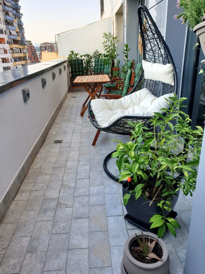 Shqiperi, jepet me qera apartament 2+1+2+Parkim, Kati 6, 120 m² 1.800 € (Qender)