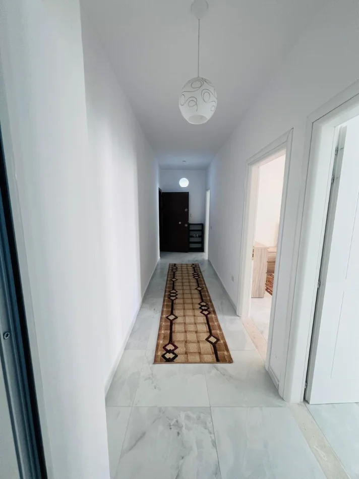 Tirane, jepet me qera apartament 2+1+Ballkon Kati 4, 500 m² 500 € (Astir ( prane Bohem))
