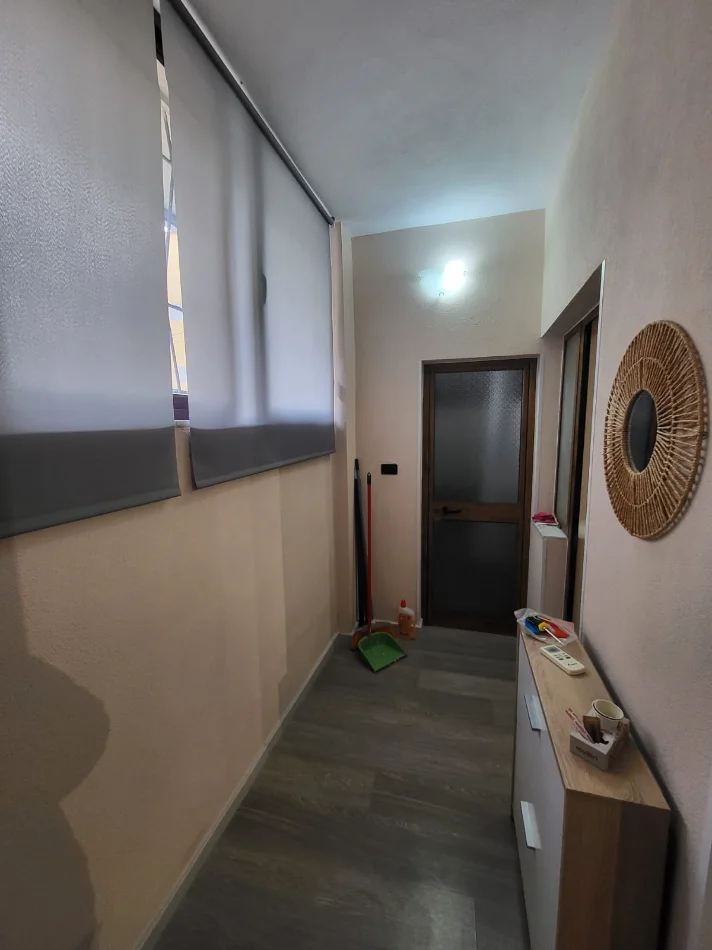 Tirane, jepet me qera apartament 1+1 , 55 m² 