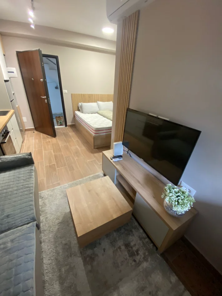 Tirane, jepet me qera garsoniere 1+1 Kati 0, 25 m² 450 € (Rruga Mihal Popi, prane Stadiumit Dinamo)