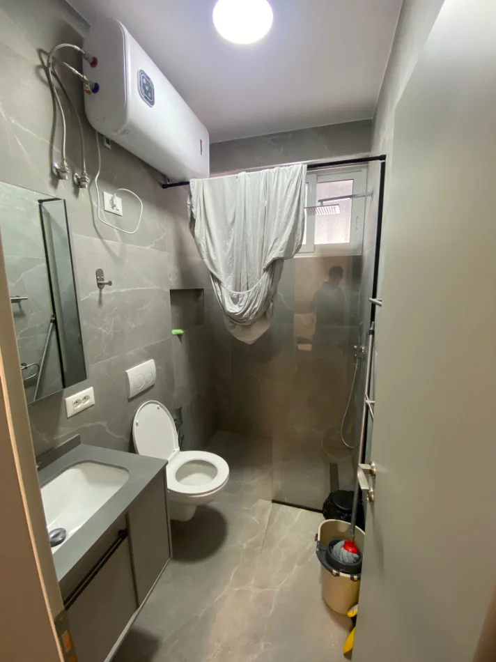 Tirane, jepet me qera garsoniere 1+1 Kati 0, 25 m² 450 € (Rruga Mihal Popi, prane Stadiumit Dinamo)