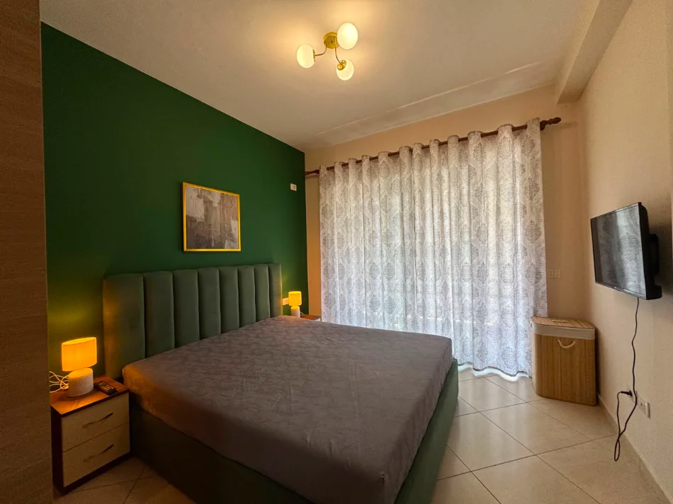 Tirane, jepet me qera apartament 1+1+Aneks+Ballkon Kati 6, 60 m² 530 € (astir)