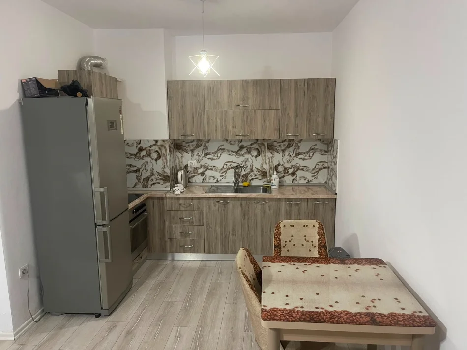 Tirane, jepet me qera apartament 1+1 Kati 9, 70 m² 600 € 