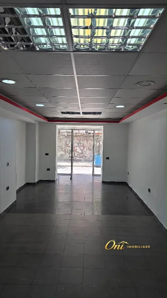 Tirane, shitet zyre Kati 0, 40 m² 110.000 € (ALLIAS)