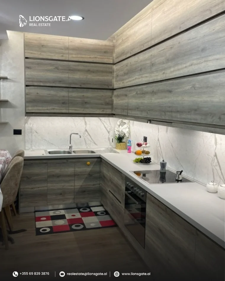 Tirane, jap me qera apartament 2+1+Ballkon , 100 m² 900 € (Kika 2)