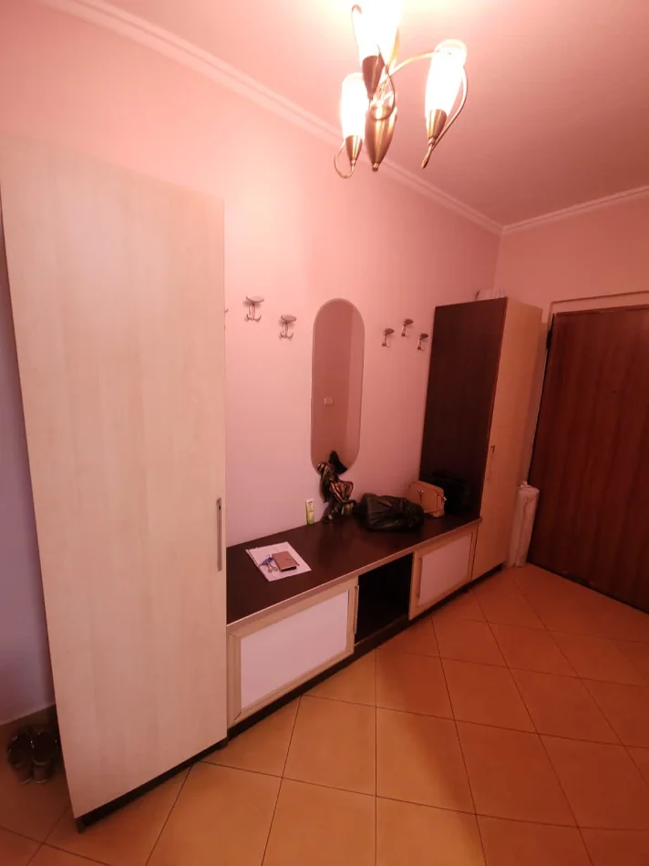 Tirane, jepet me qera apartament Kati 8, 125 m² 700 € 