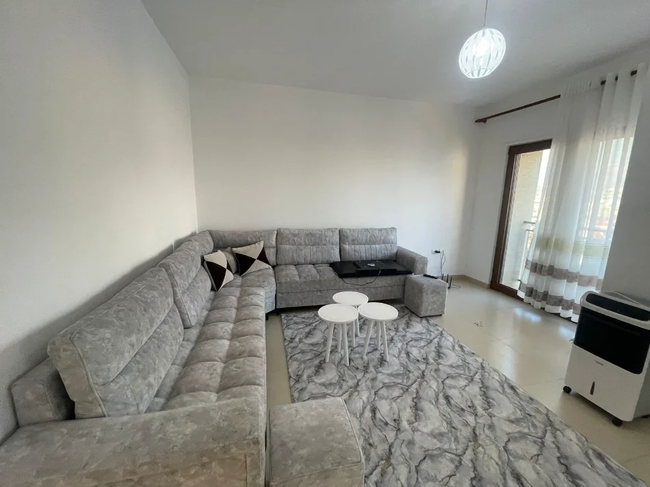Tirane, jepet me qera apartament 2+1 Kati 4, 101 m² 400 € (Rruga e Arberit,Koder Kamez)