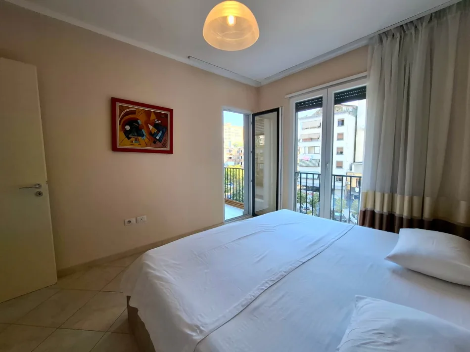 🏠ME QERA: 1+1 📍Qender (Fakulteti i Shkencave te Natyres) - 55,000 Leke/Muaj - Pallat i Ri - K.3 - Sp.75m² || 10 Min Larg Qendres🚀