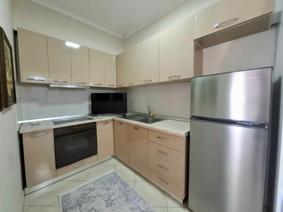 🏠ME QERA: 1+1 📍Qender (Fakulteti i Shkencave te Natyres) - 55,000 Leke/Muaj - Pallat i Ri - K.3 - Sp.75m² || 10 Min Larg Qendres🚀
