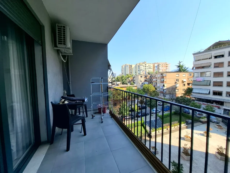 🏠ME QERA: 1+1 📍Qender (Fakulteti i Shkencave te Natyres) - 55,000 Leke/Muaj - Pallat i Ri - K.3 - Sp.75m² || 10 Min Larg Qendres🚀