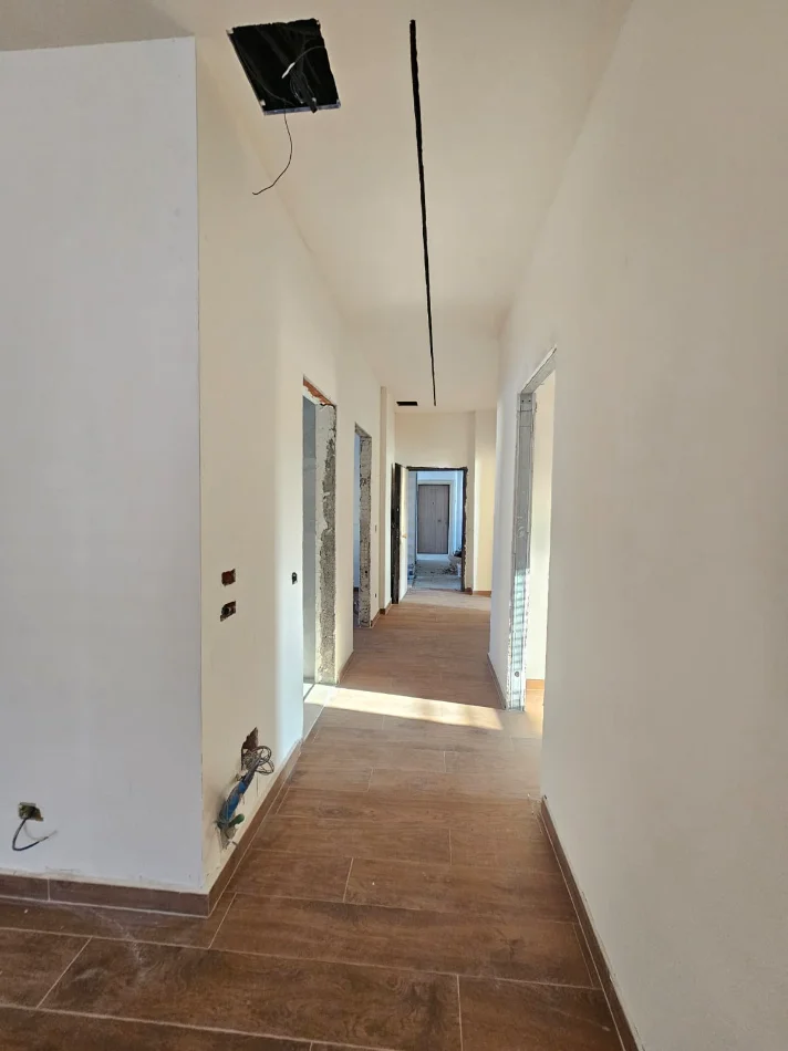 Durres, shitet apartament+verande | Penthouse 3+1+Aneks+Ballkon Kati 9, 160 m² 185.000 € 