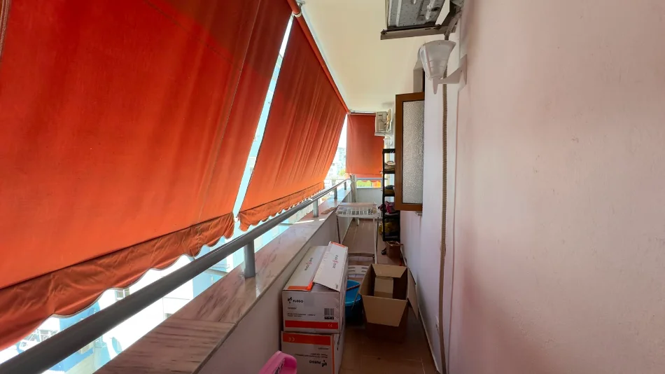 Tirane, jap me qera apartament 2+1+Ballkon Kati 8, 116 m² 900 € (Ish Ekspozita)