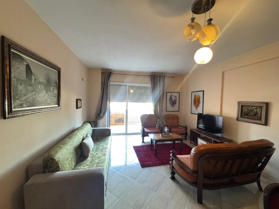 Tirane, jepet me qera apartament 1+1+Aneks+Ballkon Kati 6, 93 m² 550 € (rruga siri kodra)