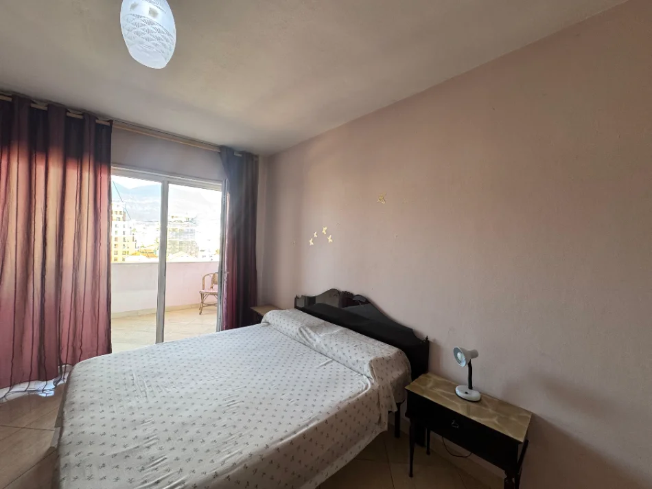 Tirane, jepet me qera apartament 1+1+Aneks+Ballkon Kati 6, 93 m² 550 € (rruga ferit xhajko)
