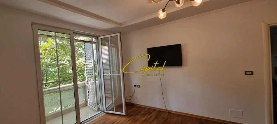 Tirane, jepet me qera apartament 2+1 Kati 3, 80 m² 900 € (SHESHI WILLSON)