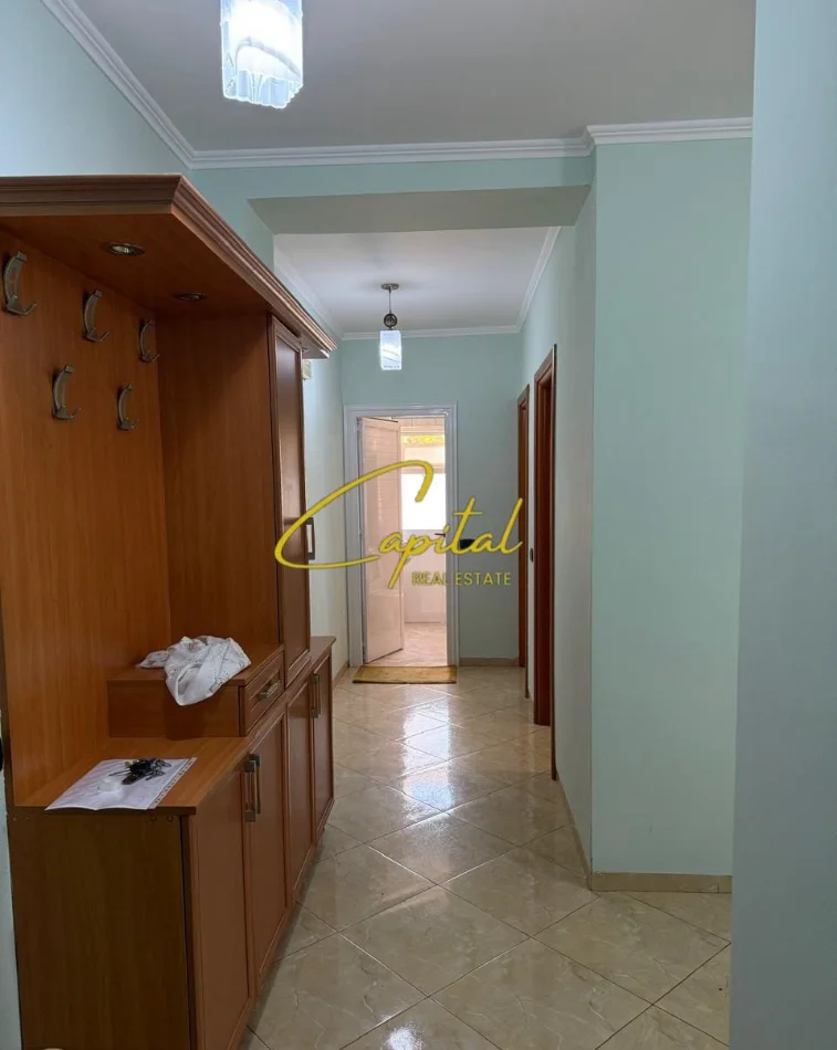 Tirane, jepet me qera apartament 2+1 Kati 3, 67 m² 550 € (MATERNITETI I RI)