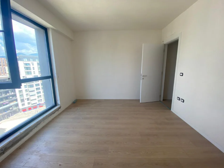 Tirane, shitet apartament 2+1 Kati 9, 91 m² 155.720 € (Ish Fusha e Aviacionit)