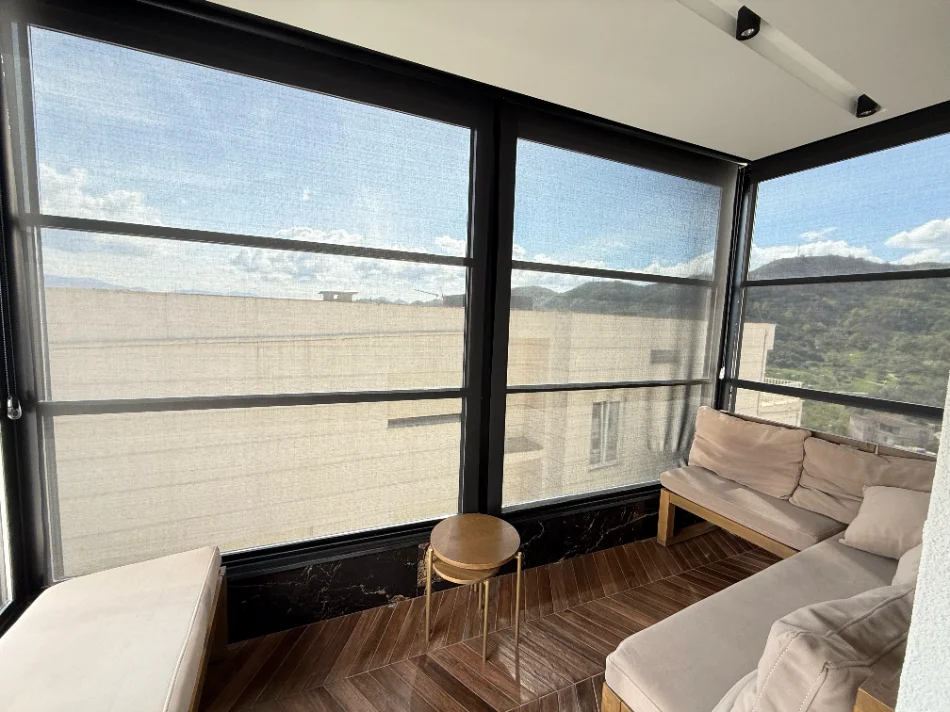 Tirane, jepet me qera apartament 2+1+Ballkon Kati 3, 120 m² 1.500 € (Kopshti Botanik)