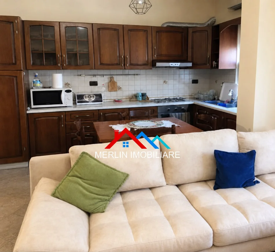 Tirane, Jepet me qera apartament 1+1 Kati 4, 70 m² 483 € (Rruga Jeronim De Rada, Qender.)