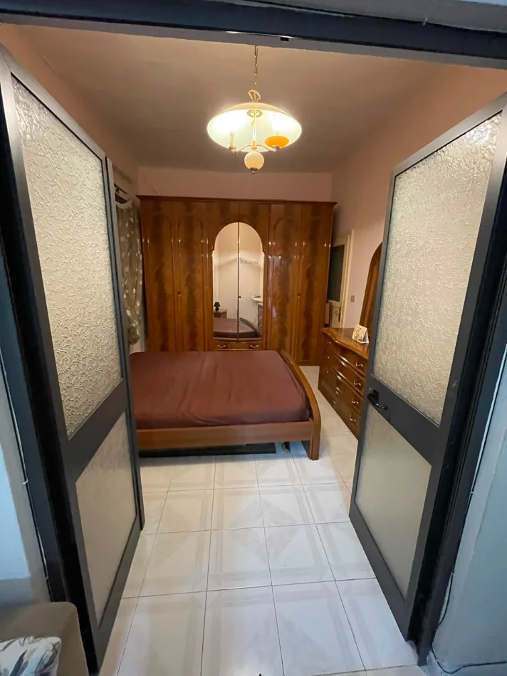 Tirane, jepet me qera apartament 1+1 Kati 1, 1 m² 450 € (Vasil Shanto)