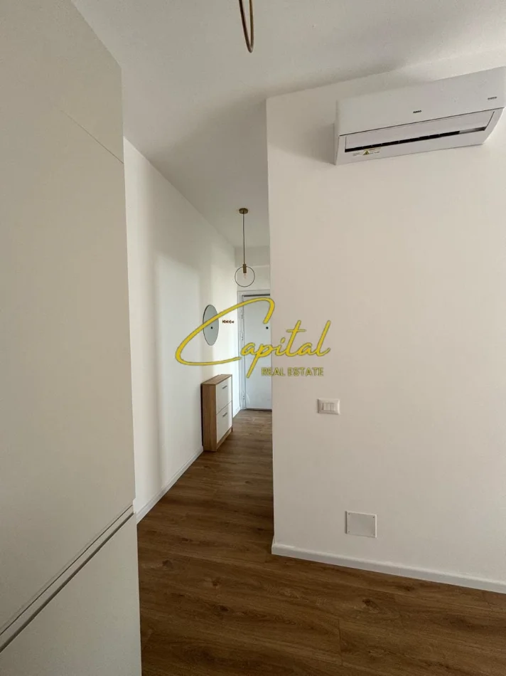 Tirane, jepet me qera apartament 1+1 Kati 2, 55 m² 470 € (FRESKU)