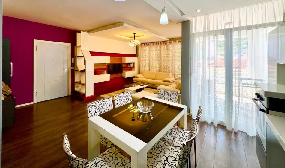 Tirane, jepet me qera apartament 2+1+Ballkon Kati 1, 100 m² 750 € (Kodra e Diellit 1)