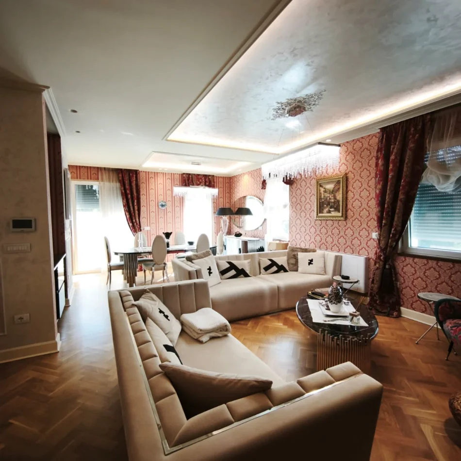 Tirane, jepet me qera apartament 2+1+Ballkon Kati 1, 120 m² 1.800 € (JOY RESIDENCE TEG)