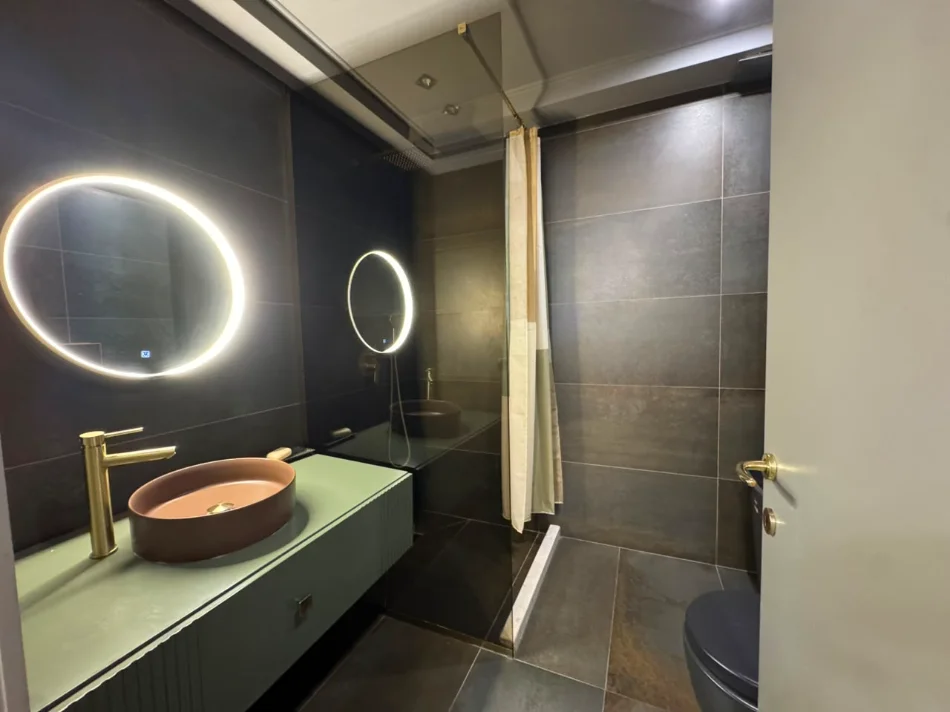 Tirane, jepet me qera apartament 3+1+Aneks+Ballkon , 120 m² 1.500 € (Zogu i Zi)