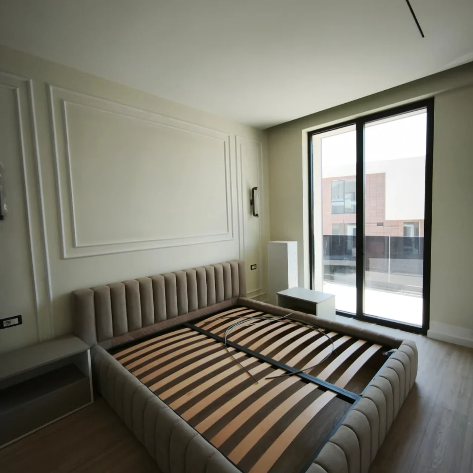 Tirane, shitet apartament 1+1+Ballkon Kati 2, 79 m² 210.000 € (Tulipan Residence teg)