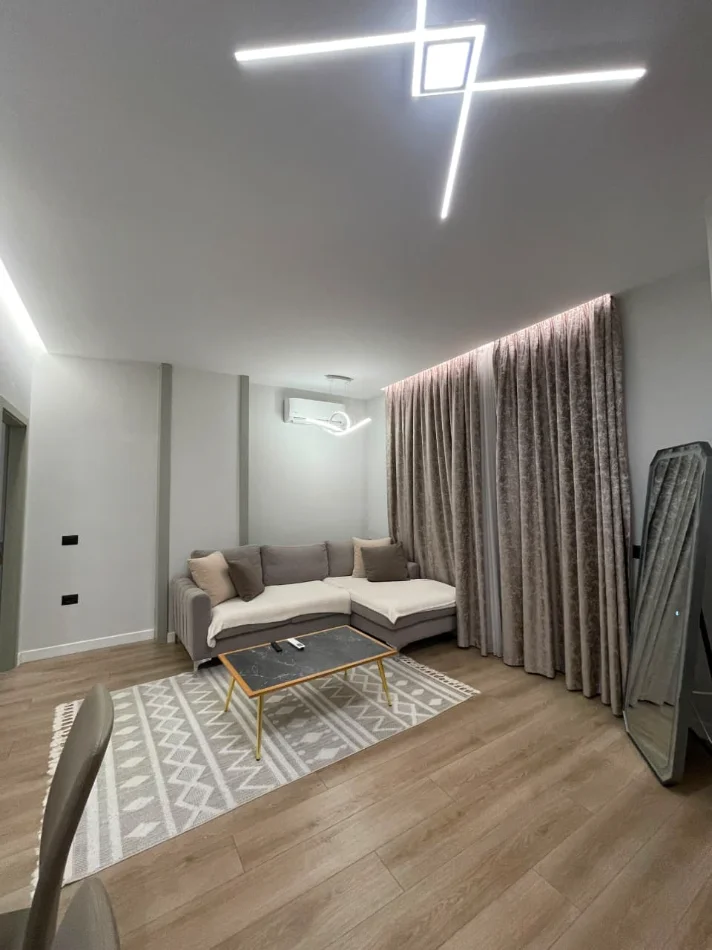 Tirane, jepet me qera apartament 2+1+Aneks+Ballkon , 1.500 € (liqeni artificial , rruga e kosovareve)